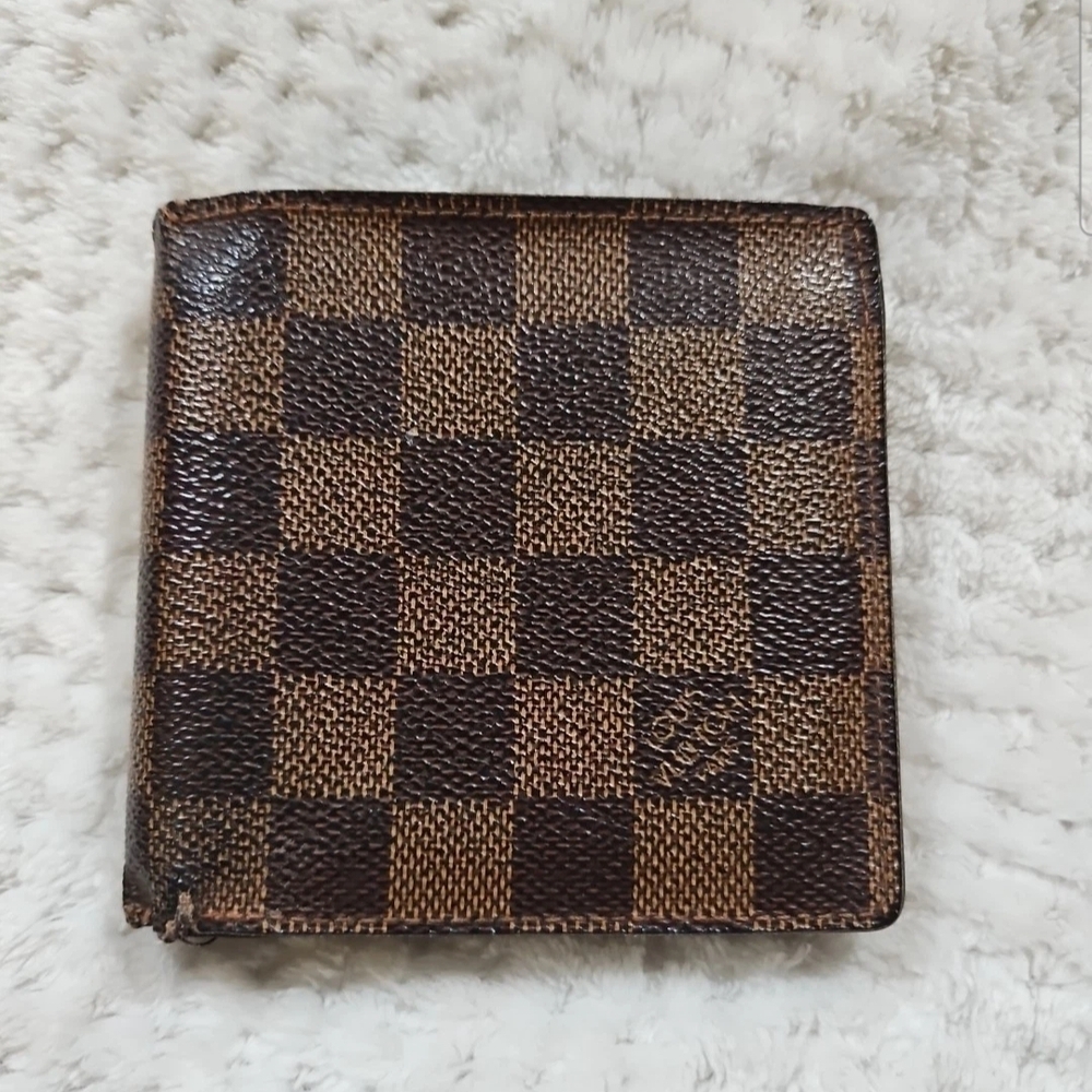 Louis Vuitton Damier Ebene Card Holder